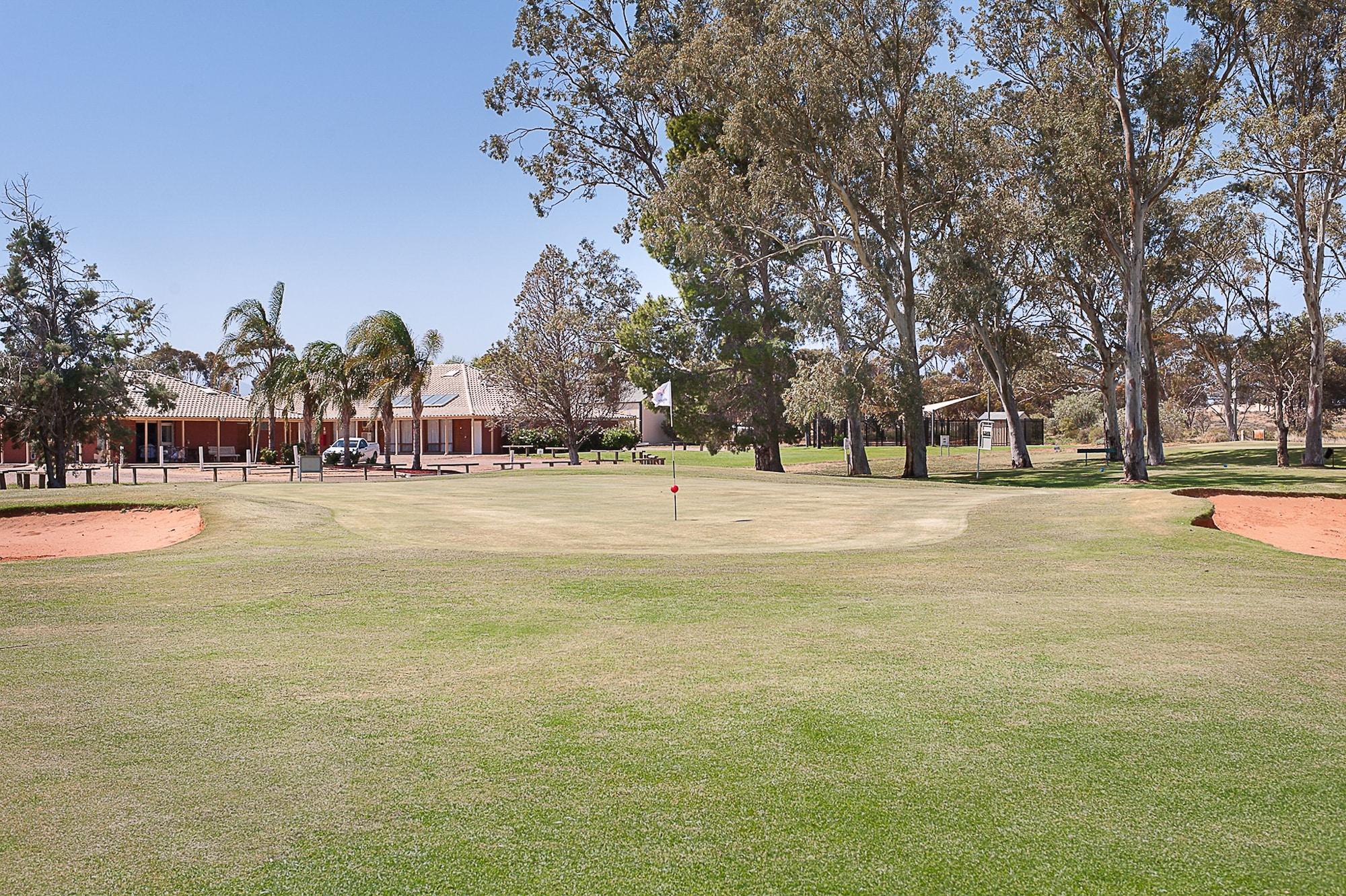Standpipe Golf Motor Inn Port Augusta Exterior photo