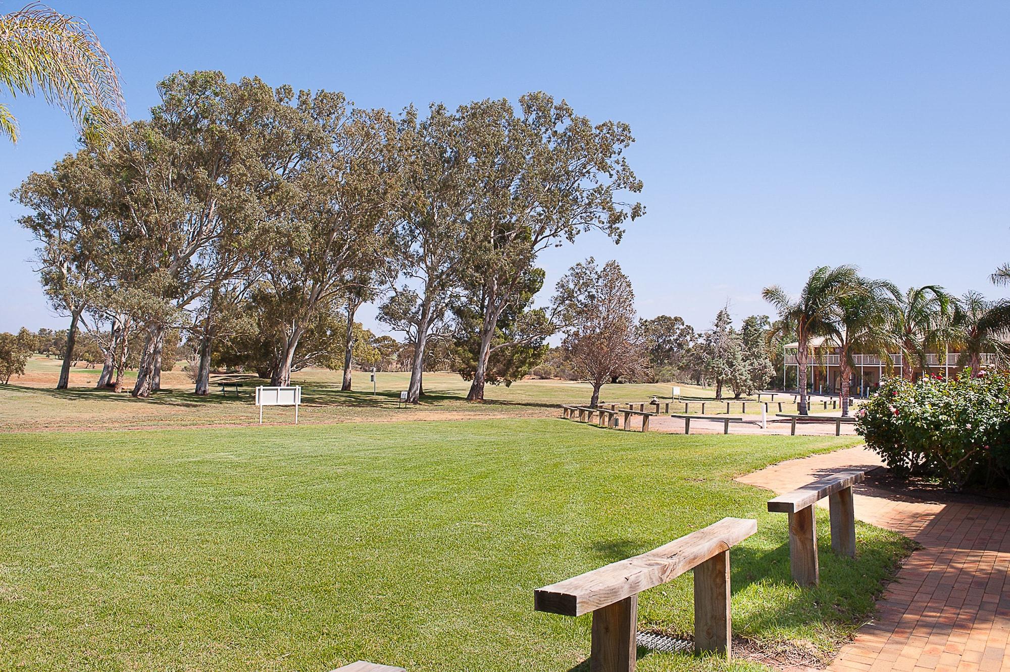 Standpipe Golf Motor Inn Port Augusta Exterior photo