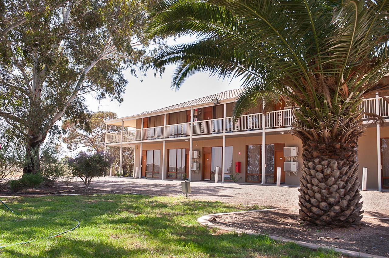 Standpipe Golf Motor Inn Port Augusta Exterior photo