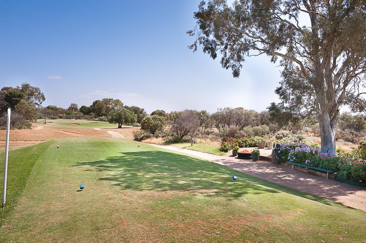 Standpipe Golf Motor Inn Port Augusta Exterior photo